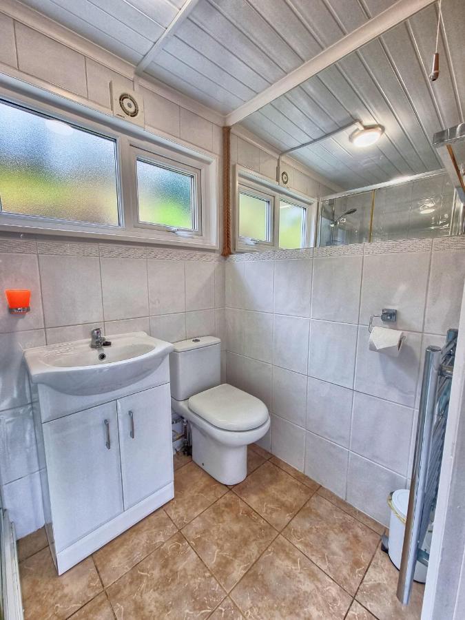 Caswell Beach Chalet 70 Located In Gower Peninsula Swansea Zewnętrze zdjęcie